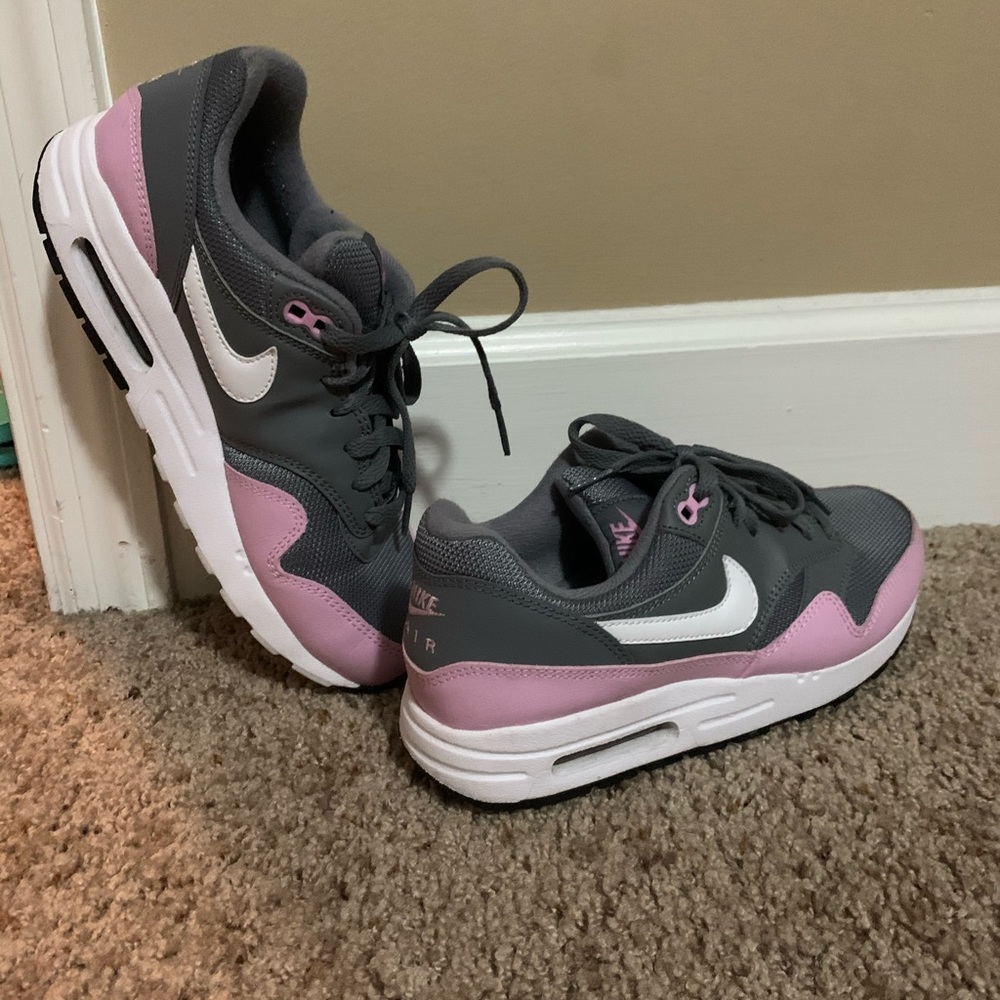 Women Nike